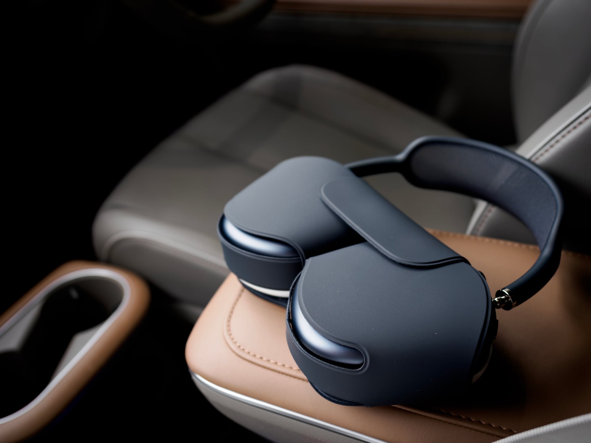 AirPods Max2 購入レビュー ~ AirPods Pro3とは圧倒的差を感じる魅力的